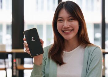 open my tiktok following feed