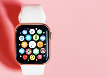 do apple watches have sim cards