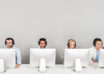 hdfc complaint customer care number