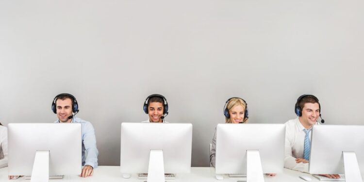 hdfc complaint customer care number