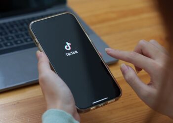 if you block someone on tiktok can they see your username