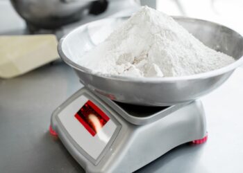 how many cups is in a can of chicken broth