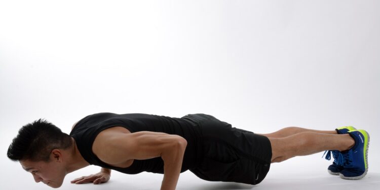 build insane triceps by doing skull crushers - laz - tymoff