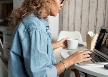 intitle."evocam" inurl."webcam.html"