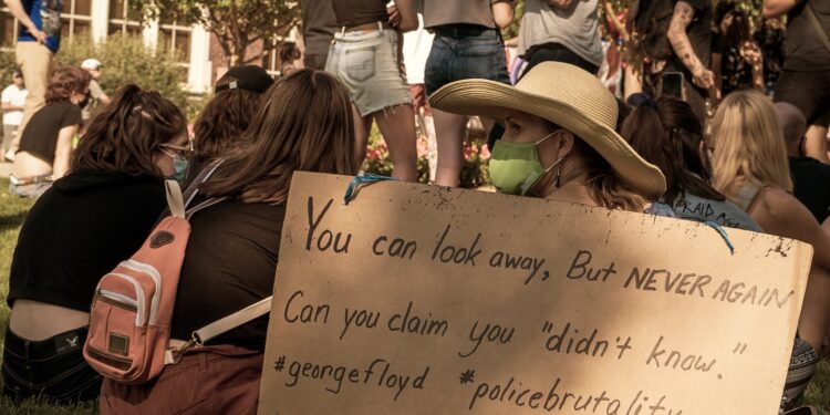 minority groups rallied behind what slogan?