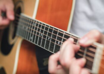 chord ikan dalam kolam