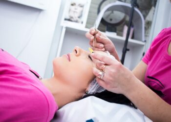 4 skin care for acne scars for dark spot according to dermatologist english.hapekit.com