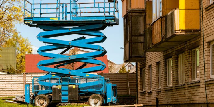 scissor lift rental bigrentz.com