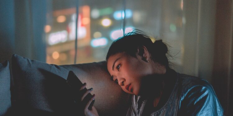 cara menyadap hp suami dari jarak jauh tanpa diketahui pemiliknya