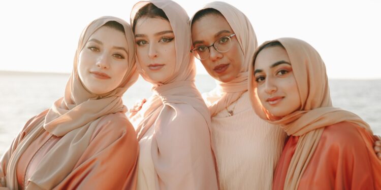 baju coklat tua cocok dengan jilbab warna apa