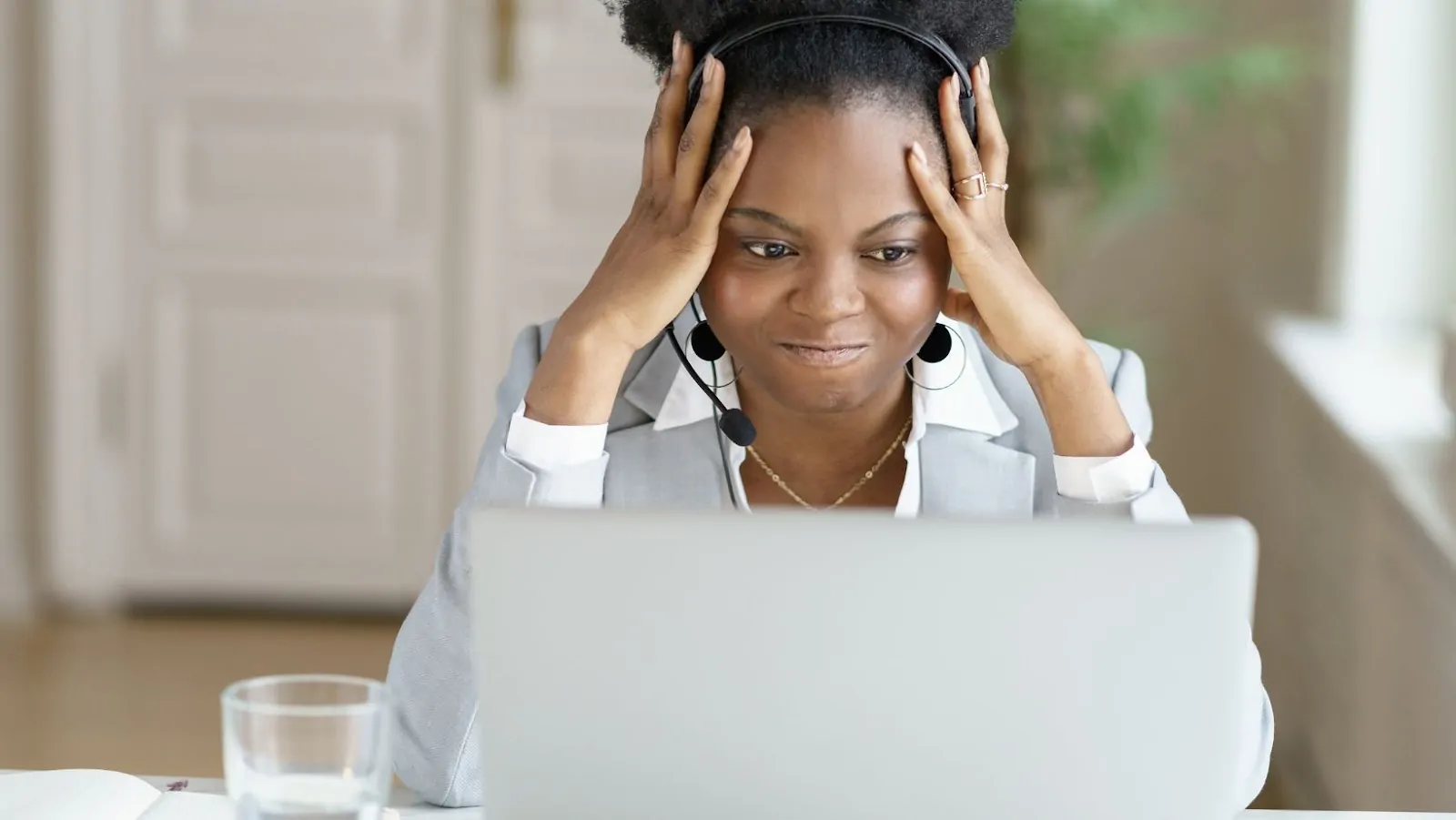 hdfc credit card customer care number bhopal