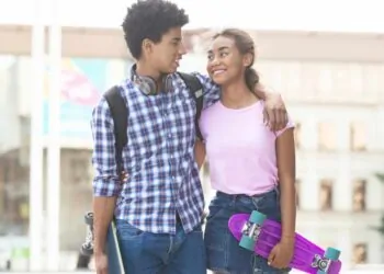 can a 14 year old and a 16 year old date