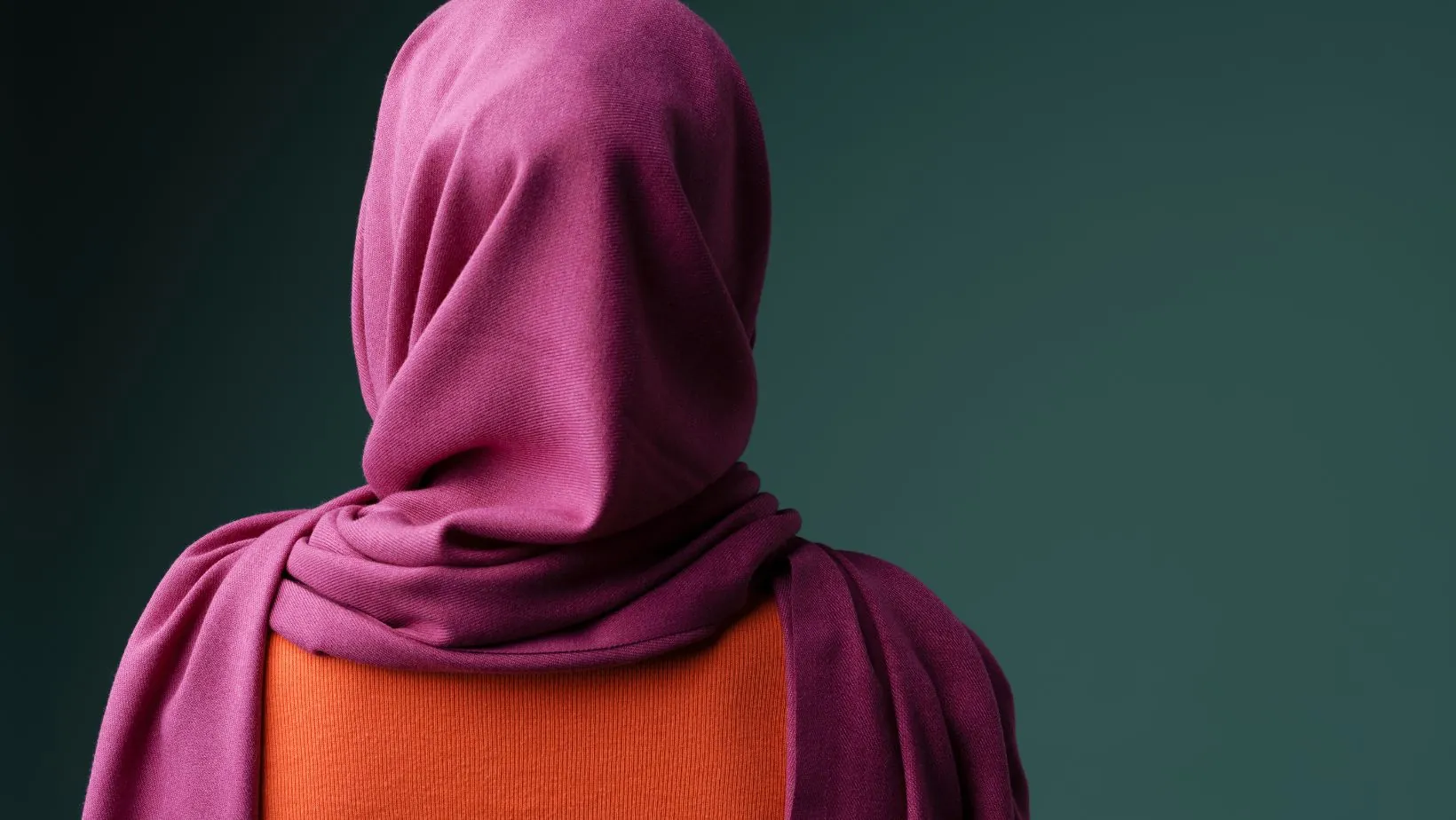 baju coklat tua cocok dengan jilbab warna apa